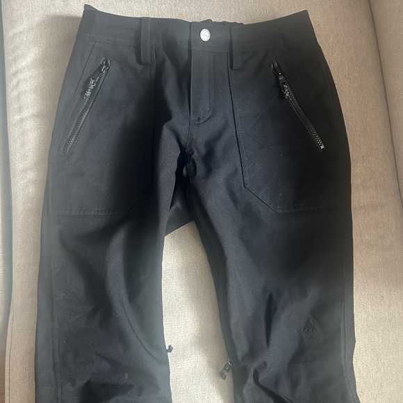 BRAND NEW NEVER WORN BURTON Ski/Snowboard Pants (Women’s XS) - Picture 7 of 10